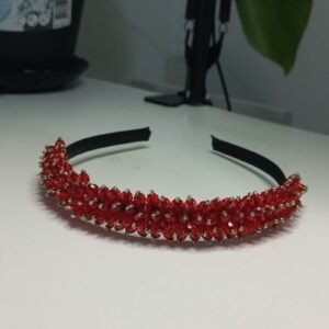 Bandeau en perle rouges : bijoux de tête de mariage