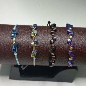 Bracelet "Dorica" en perles de cristal carrées